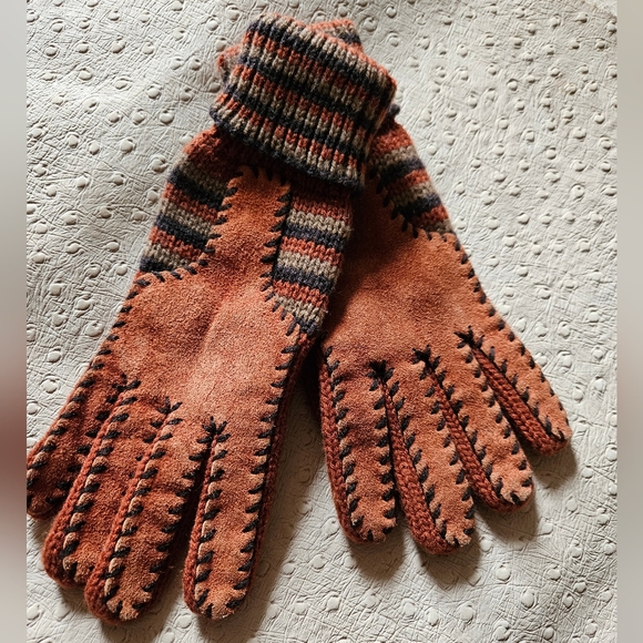 Van Raalte Other - Vintage NOS Van Raalte Brown Acrylic And Leather Suede Gloves